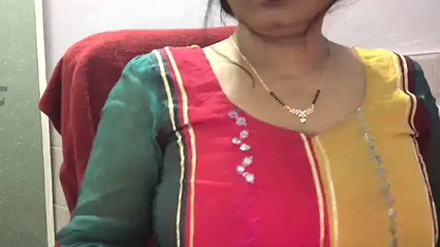 Gulaboo bhabi online show from January 8, 2026, 4:51 am