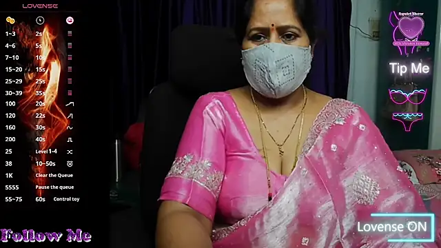 Snapshot of Rani_Darling_99 chatting on May 8, 2026, 2:32 pm Rani Darling 99 online show from May 8, 2026, 2:32 pm