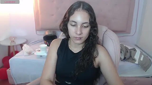 Snapshot of xlunna chatting on March 1, 2025, 7:59 pm xlunna online show from March 1, 2025, 7:59 pm