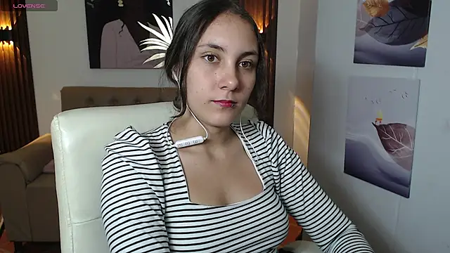 Snapshot of xlunna chatting on November 6, 2025, 7:40 pm xlunna online show from November 6, 2025, 7:40 pm