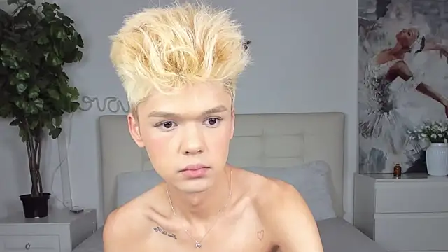 Snapshot of Felix_Rey chatting on November 30, 2025, 3:57 pm Felix Rey online show from November 30, 2025, 3:57 pm