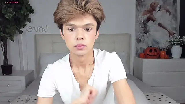 Snapshot of Felix_Rey chatting on November 5, 2025, 3:48 pm Felix Rey online show from November 5, 2025, 3:48 pm