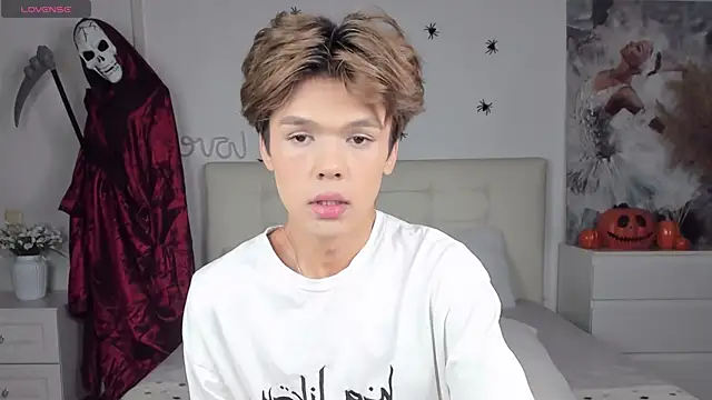 Snapshot of Felix_Rey chatting on October 29, 2025, 9:03 pm Felix Rey online show from October 29, 2025, 9:03 pm