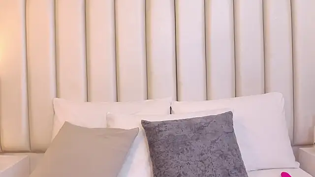 Snapshot of Emily_robertss chatting on November 26, 2025, 3:06 am Emily robertss online show from November 26, 2025, 3:06 am