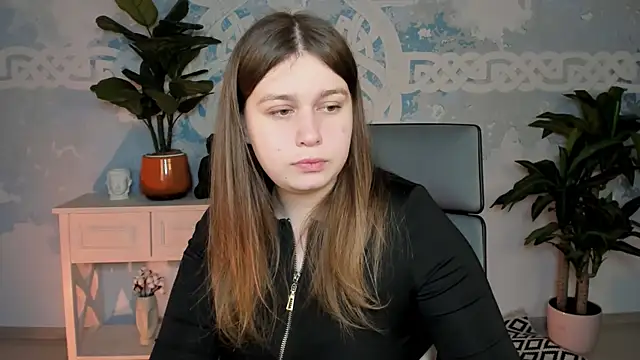 Snapshot of FioraMarmoris chatting on November 23, 2025, 5:17 am FioraMarmoris online show from November 23, 2025, 5:17 am