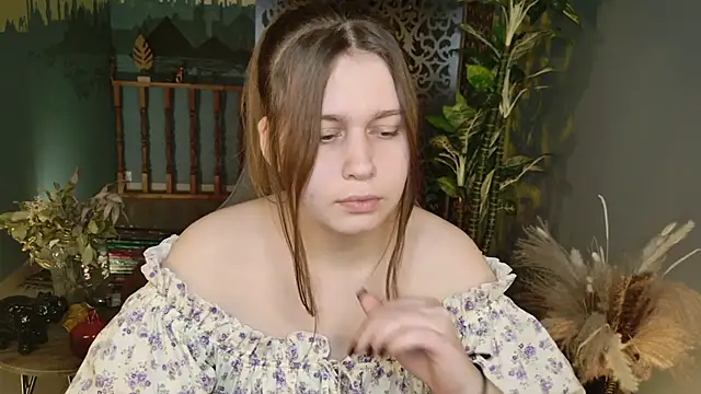 Snapshot of FioraMarmoris chatting on November 17, 2025, 1:48 pm FioraMarmoris online show from November 17, 2025, 1:48 pm