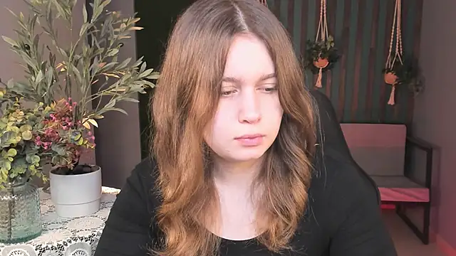 Snapshot of FioraMarmoris chatting on November 10, 2025, 7:13 am FioraMarmoris online show from November 10, 2025, 7:13 am