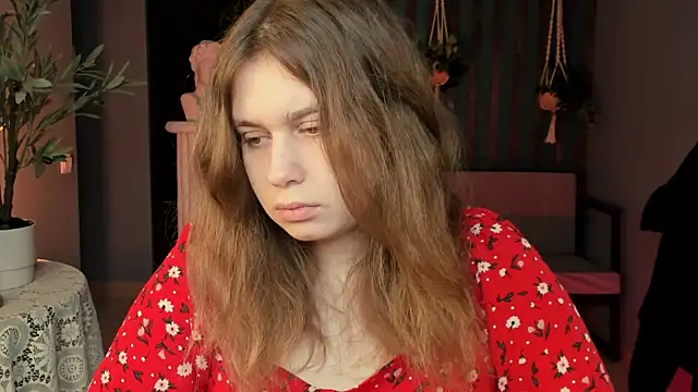 Snapshot of FioraMarmoris chatting on November 2, 2025, 5:23 am FioraMarmoris online show from November 2, 2025, 5:23 am