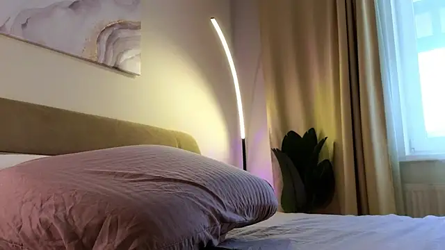 Snapshot of Eva_Natsumi chatting on February 26, 2025, 12:38 pm Eva Natsumi online show from February 26, 2025, 12:38 pm