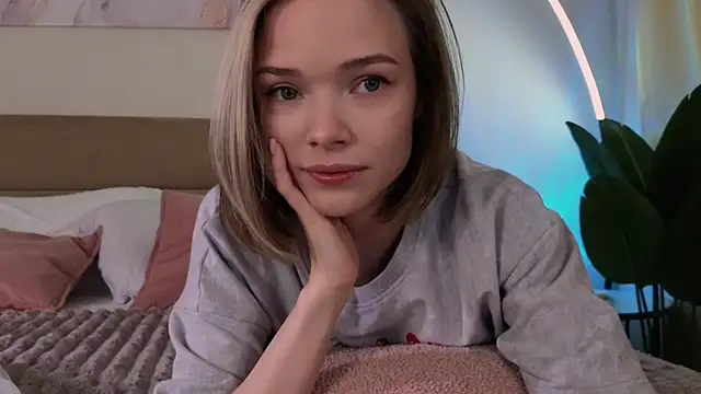 Snapshot of Eva_Natsumi chatting on January 22, 2025, 3:18 pm Eva Natsumi online show from January 22, 2025, 3:18 pm