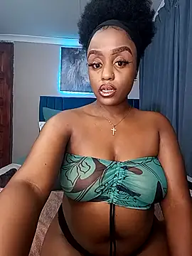 Snapshot of Queen-Chocolate chatting on February 25, 2026, 9:36 pm Queen-Chocolate online show from February 25, 2026, 9:36 pm