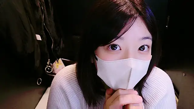 Snapshot of HaruruHappy chatting on March 1, 2025, 9:29 am HaruruHappy online show from March 1, 2025, 9:29 am