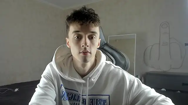 Snapshot of MasonWarholl chatting on September 28, 2025, 2:29 am MasonWarholl online show from September 28, 2025, 2:29 am