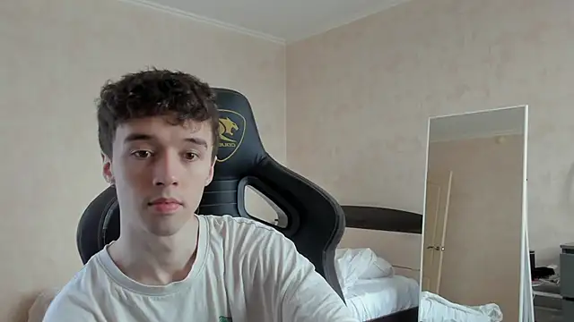 MasonWarholl online show from February 12, 2026, 11:43 am