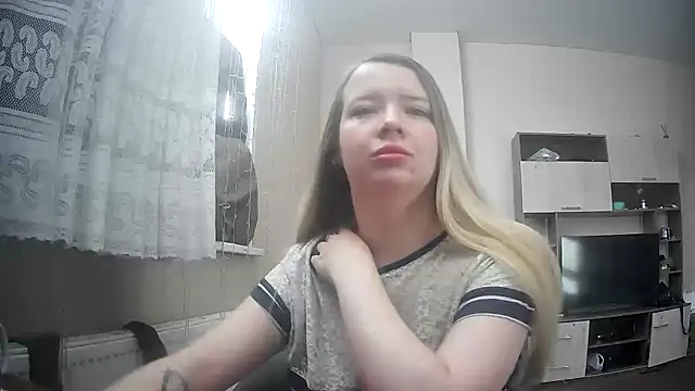 ViolaCandy online show from October 25, 2025, 4:44 am