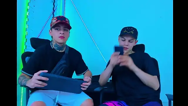 HOT boy2025 online show from September 25, 2025, 5:08 pm