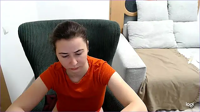 Snapshot of VioletaFlower7 chatting on November 30, 2025, 8:26 am VioletaFlower7 online show from November 30, 2025, 8:26 am