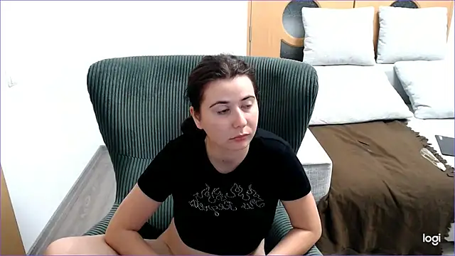 Snapshot of VioletaFlower7 chatting on November 5, 2025, 10:13 pm VioletaFlower7 online show from November 5, 2025, 10:13 pm