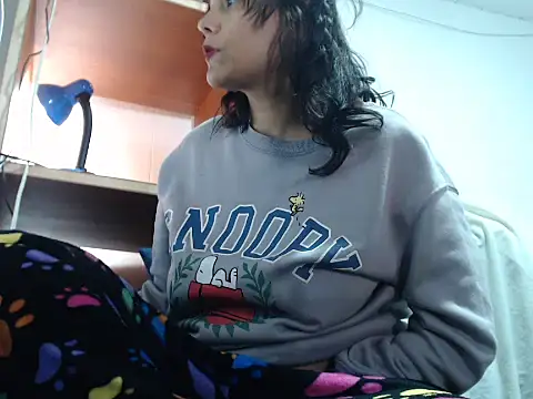 home vlak online show from April 3, 2026, 8:59 pm