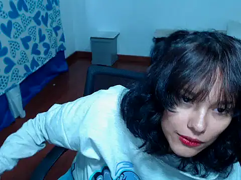 Snapshot of home_vlak chatting on January 8, 2026, 5:52 pm home vlak online show from January 8, 2026, 5:52 pm