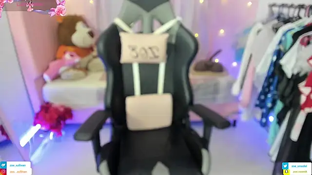 zoesullivan online show from February 27, 2026, 9:42 am