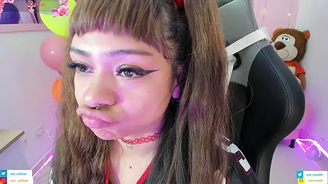 zoesullivan online show from November 10, 2025, 9:47 am