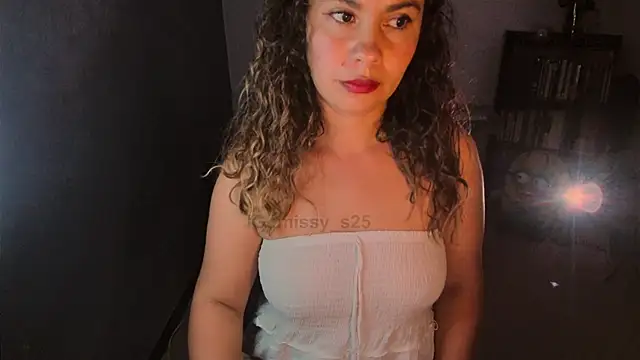 Snapshot of gigi_stephans chatting on June 22, 2026, 1:11 am gigi stephans online show from June 22, 2026, 1:11 am