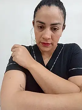 Snapshot of XGabrielaXX chatting on November 11, 2025, 11:16 am XGabrielaXX online show from November 11, 2025, 11:16 am