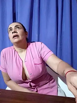 XGabrielaXX online show from April 16, 2026, 9:39 pm