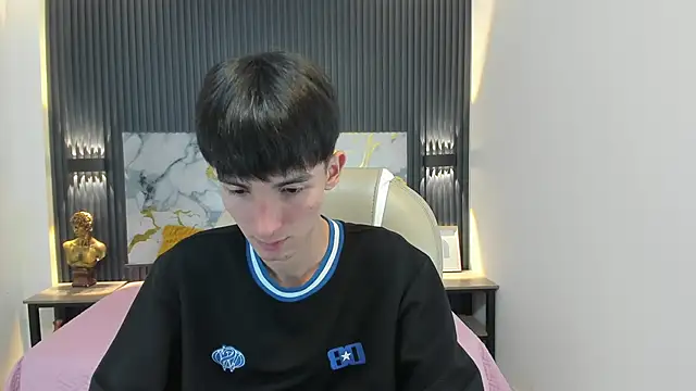 Snapshot of Jake_evans chatting on November 4, 2025, 1:04 pm Jake evans online show from November 4, 2025, 1:04 pm