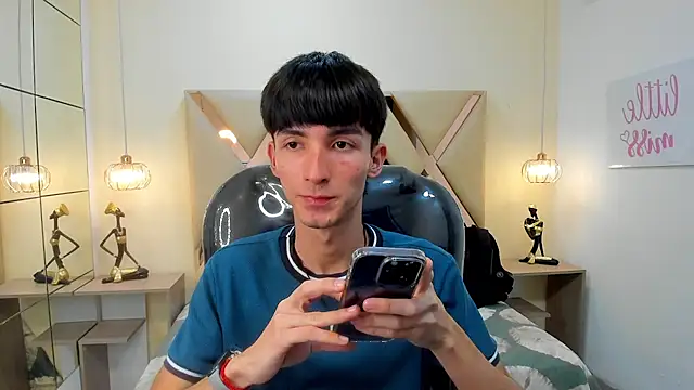 Snapshot of Jake_evans chatting on December 18, 2025, 7:40 pm Jake evans online show from December 18, 2025, 7:40 pm