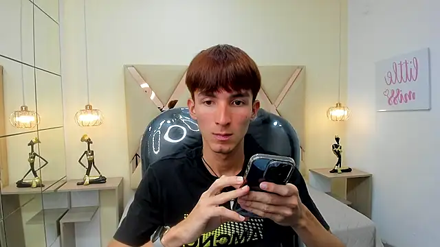 Snapshot of Jake_evans chatting on February 8, 2026, 8:06 pm Jake evans online show from February 8, 2026, 8:06 pm