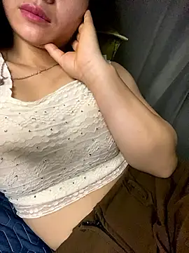 T tina92 online show from January 16, 2026, 11:42 pm