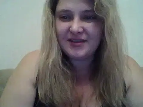 Snapshot of ParisMimi chatting on November 20, 2025, 8:15 am ParisMimi online show from November 20, 2025, 8:15 am