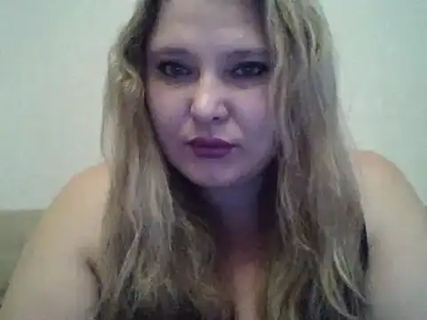 Snapshot of ParisMimi chatting on December 5, 2025, 6:45 am ParisMimi online show from December 5, 2025, 6:45 am