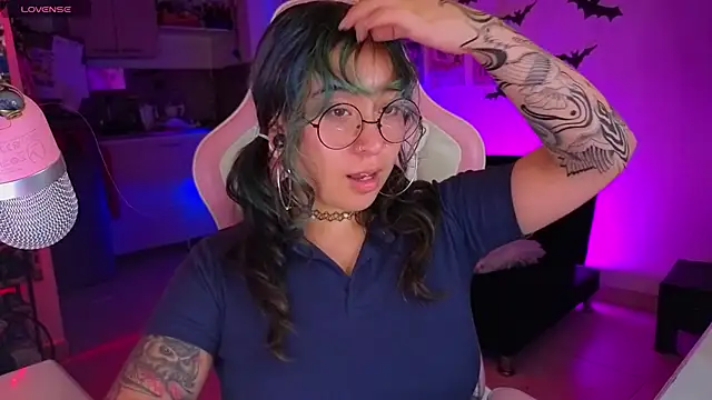 Snapshot of FernandaOrtegaaa chatting on November 7, 2025, 11:08 pm FernandaOrtegaaa online show from November 7, 2025, 11:08 pm