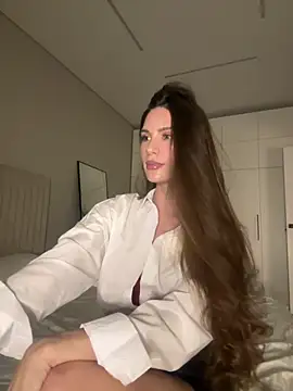 Snapshot of WildOrchid chatting on November 7, 2025, 10:24 pm WildOrchid online show from November 7, 2025, 10:24 pm