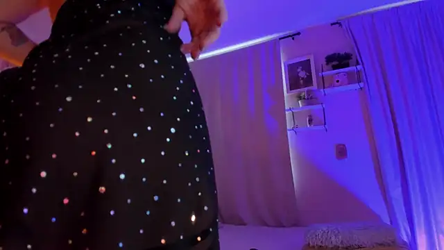 martinaaricci online show from February 19, 2026, 3:20 pm