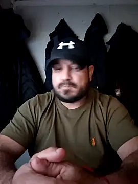 Snapshot of Futacisu chatting on November 12, 2025, 7:29 pm Futacisu online show from November 12, 2025, 7:29 pm