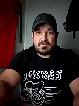 Snapshot of Futacisu chatting on November 6, 2025, 4:11 pm Futacisu online show from November 6, 2025, 4:11 pm