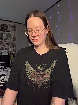 Sweetdee222x online show from February 13, 2026, 11:27 pm