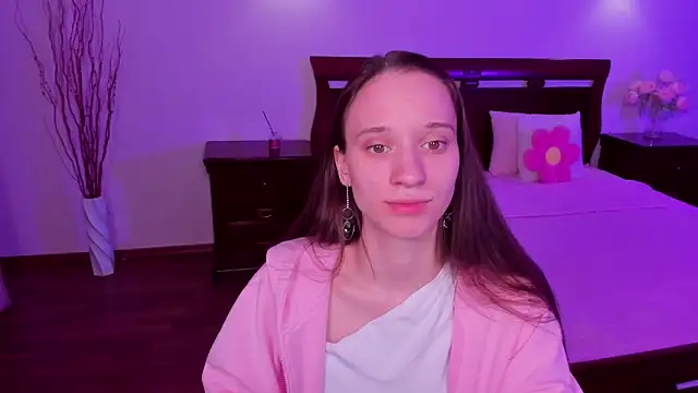 StaceySunny online show from April 15, 2026, 5:06 pm