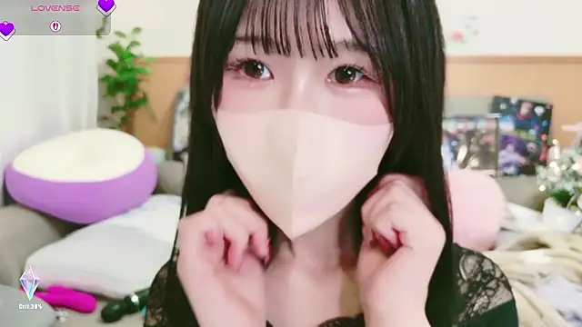 Conatsu online show from November 30, 2025, 4:57 am