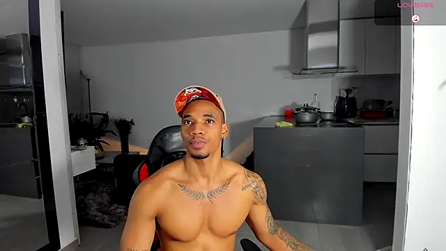 Snapshot of TROYWESLY- chatting on October 24, 2025, 12:09 am TROYWESLY- online show from October 24, 2025, 12:09 am