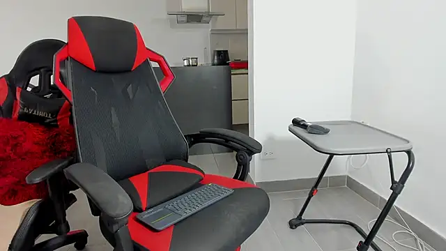 TROYWESLY- online show from April 19, 2026, 3:35 pm