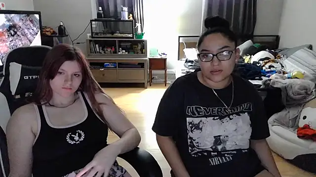 Elliewgfs online show from February 9, 2025, 3:32 am