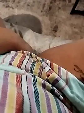 Snapshot of MarochienneAnissa chatting on February 24, 2026, 10:43 pm MarochienneAnissa online show from February 24, 2026, 10:43 pm