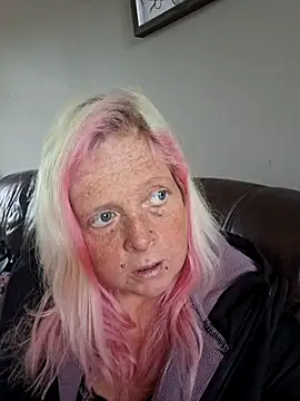 Snapshot of chubby_british_blonde_uk chatting on February 17, 2026, 1:52 pm chubby british blonde uk online show from February 17, 2026, 1:52 pm