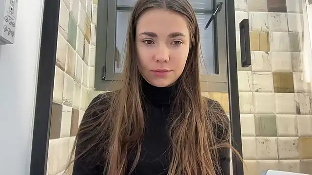 Snapshot of Mika_Miller chatting on November 7, 2025, 9:08 pm Mika Miller online show from November 7, 2025, 9:08 pm