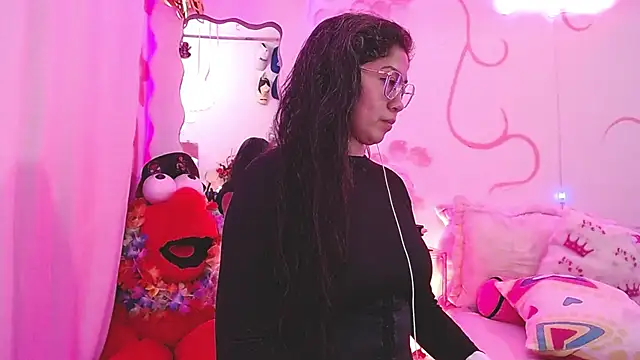 Snapshot of dainaflowers chatting on February 21, 2026, 4:25 am dainaflowers online show from February 21, 2026, 4:25 am